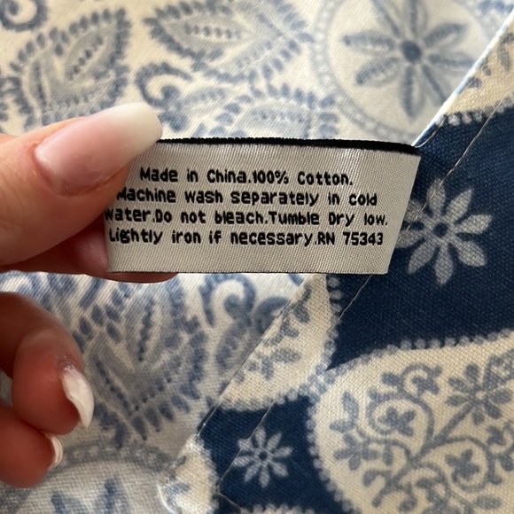 House & Garden Table Runner - Picture 4 of 6